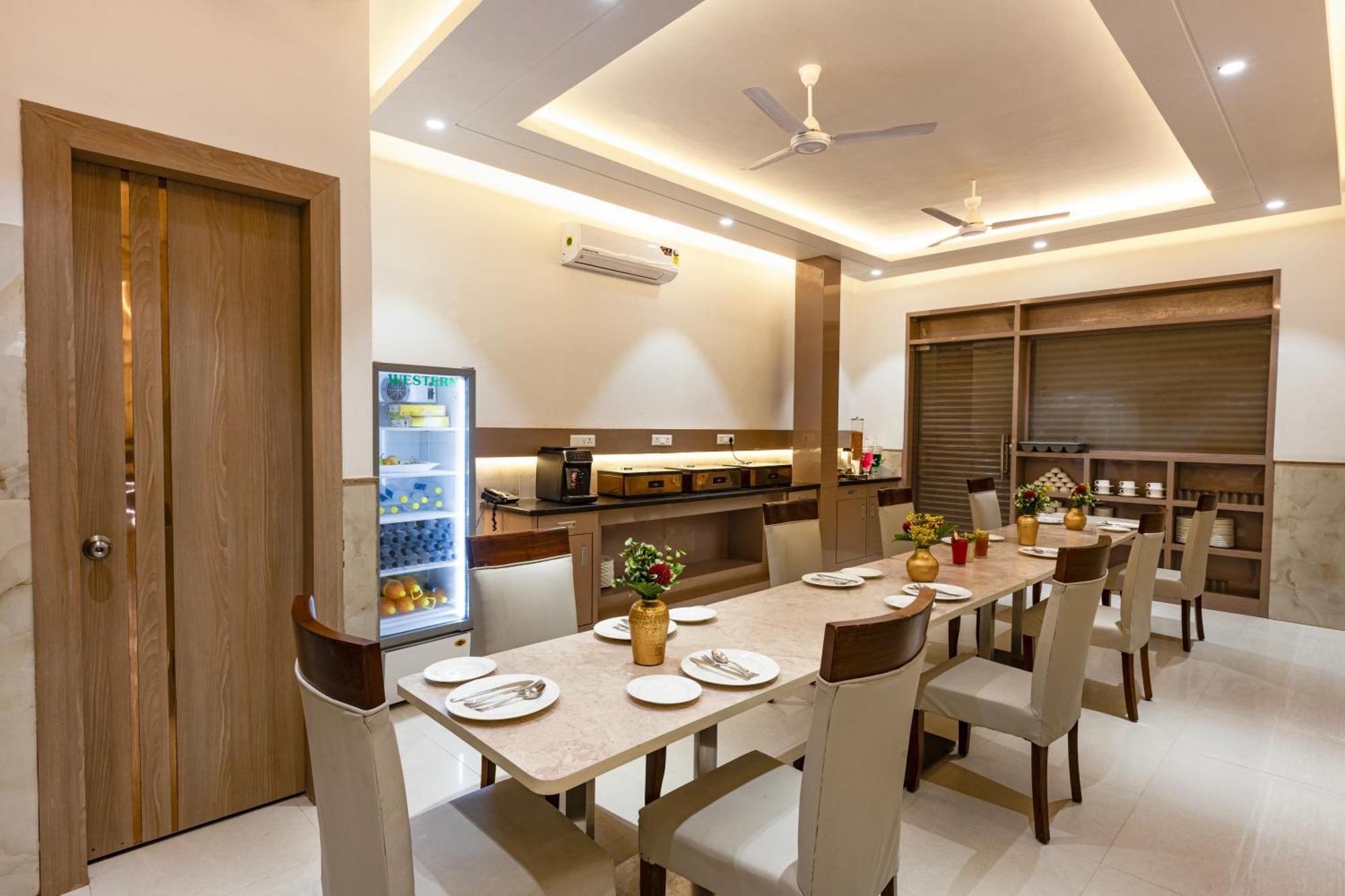 The Orion Hotel Era - Delhi Airport نيودلهي المظهر الخارجي الصورة