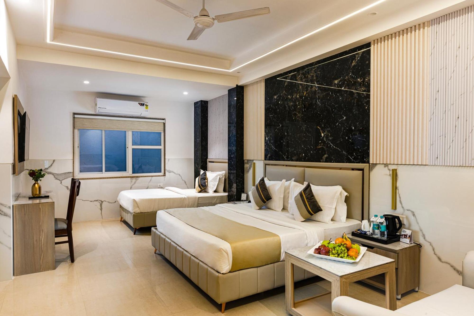 The Orion Hotel Era - Delhi Airport نيودلهي المظهر الخارجي الصورة