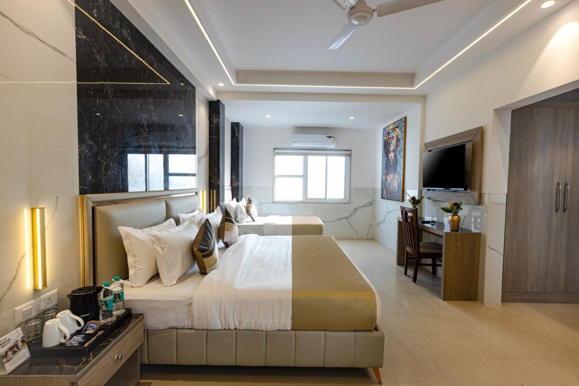 The Orion Hotel Era - Delhi Airport نيودلهي المظهر الخارجي الصورة